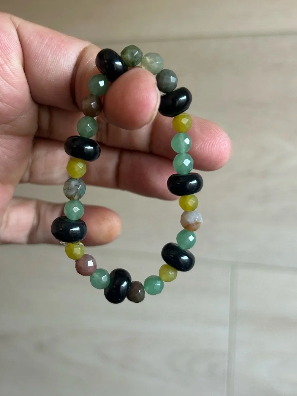 Handcrafted Indian Agate and Black Onyx Stretch Bracelet 6”